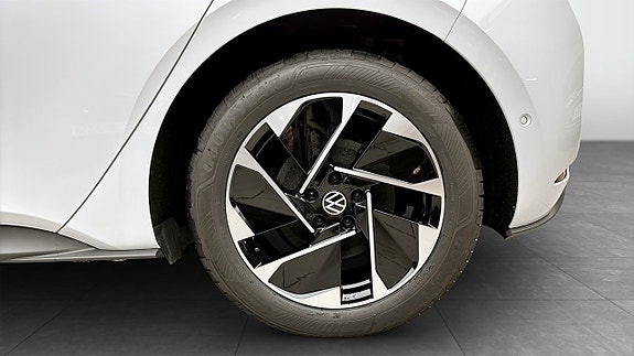 Volkswagen ID.3 6 of 12
