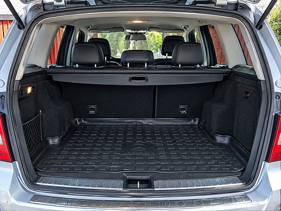 Mercedes-Benz GLK220 8 of 8