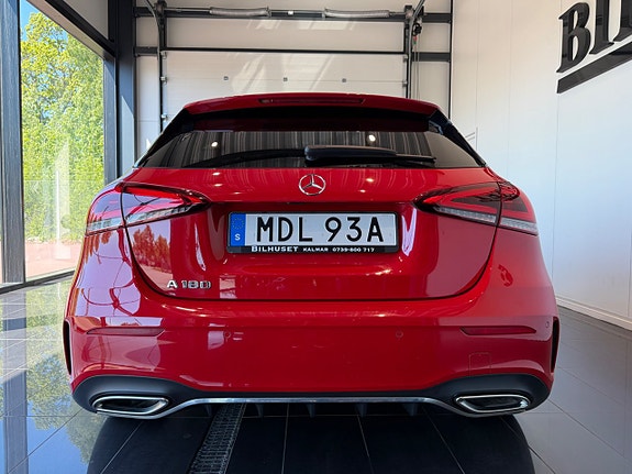 Mercedes-Benz A180 3 of 5