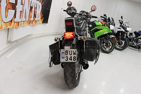 Suzuki VS750 Intruder 6 of 10