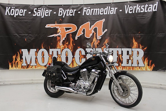 Suzuki VS750 Intruder