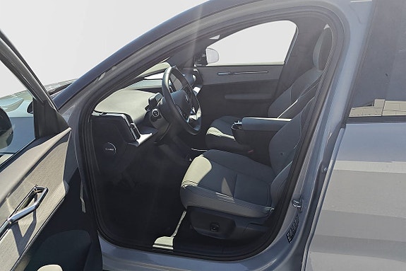 Volvo EX30 4 of 5
