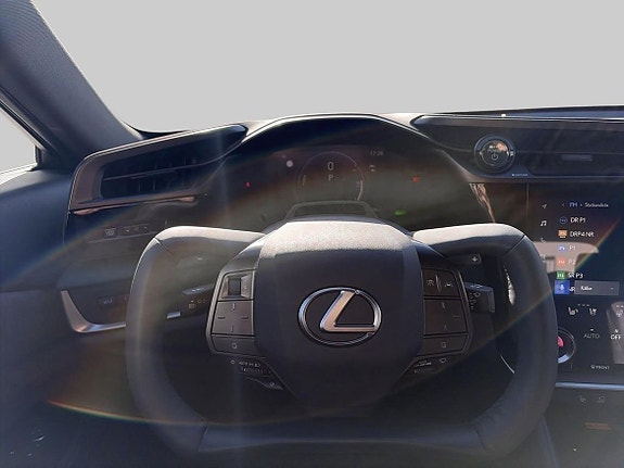 Lexus RZ500e 13 of 16