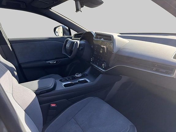 Lexus RZ500e 8 of 16