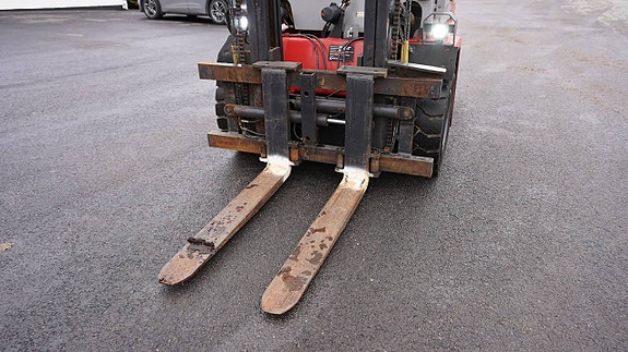 Kalmar 4600 - Dieseltruck 6 of 12