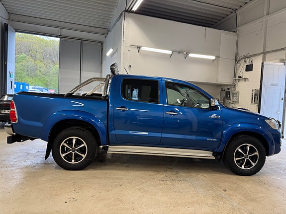 Toyota HiLux 6 of 21