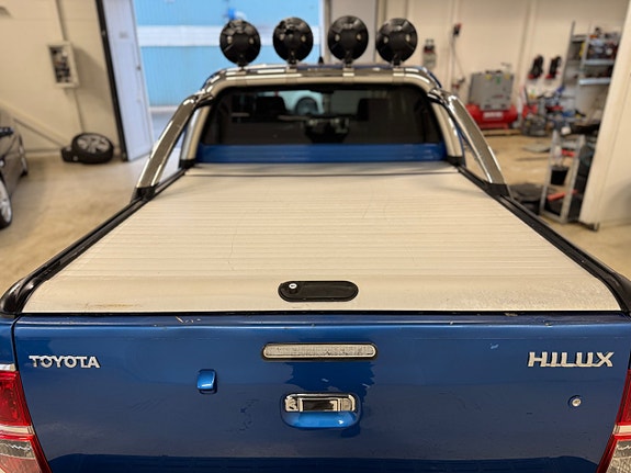 Toyota HiLux 17 of 21