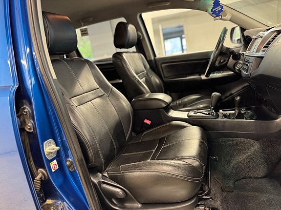 Toyota HiLux 11 of 21