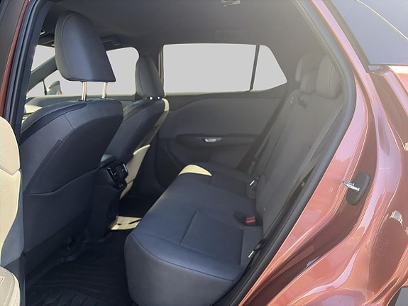 Lexus RZ350e 9 of 16