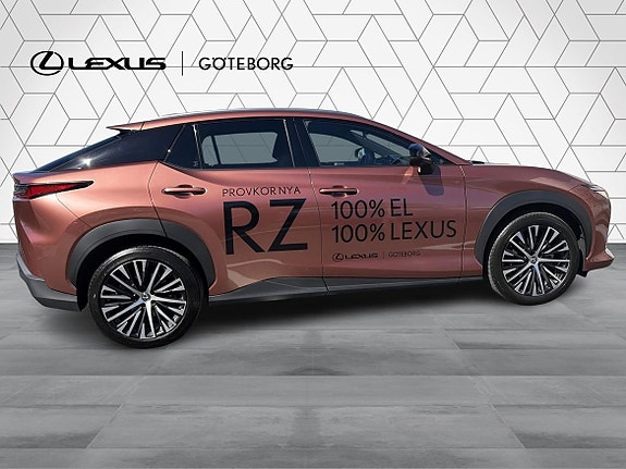 Lexus RZ350e 5 of 16
