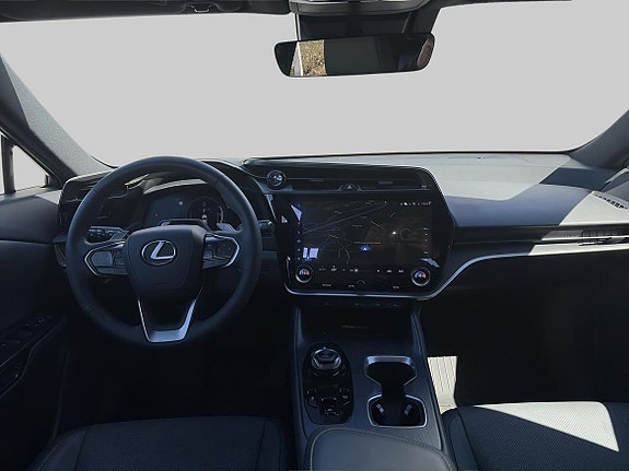 Lexus RZ350e 10 of 16