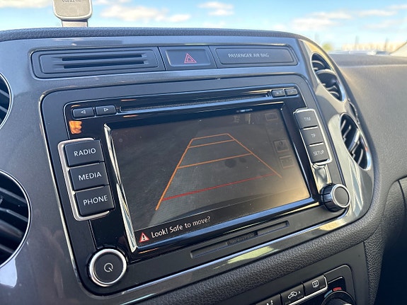 Volkswagen Tiguan 6 of 9