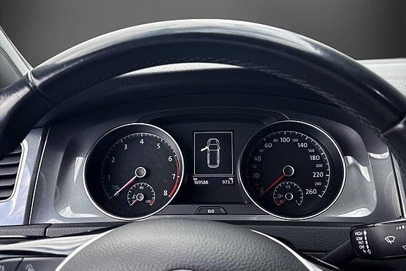Volkswagen Golf Alltrack 9 of 14