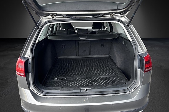 Volkswagen Golf Alltrack 14 of 14