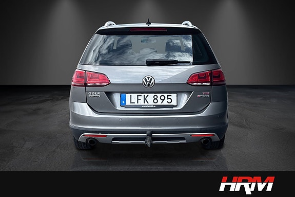 Volkswagen Golf Alltrack 5 of 14