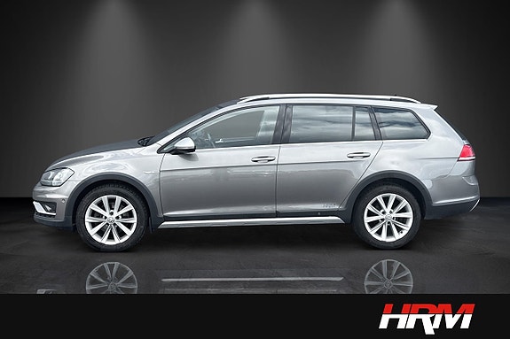 Volkswagen Golf Alltrack 3 of 14