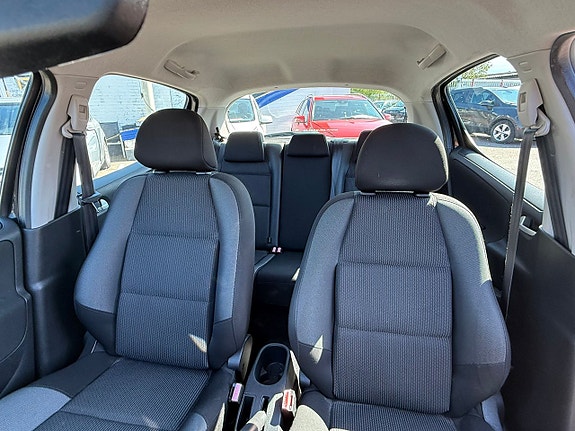 Peugeot 207 14 of 14