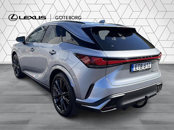 Lexus RX450h+ 4 of 16