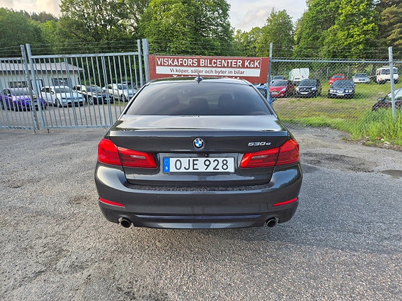 BMW 530e 8 of 28