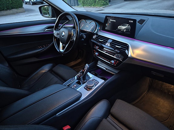 BMW 530e 17 of 28