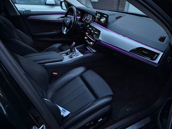 BMW 530e 18 of 28