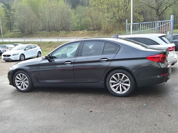 BMW 530e 10 of 28