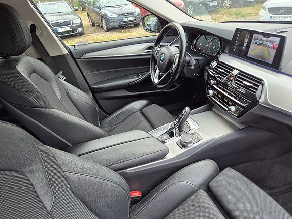 BMW 530e 25 of 28