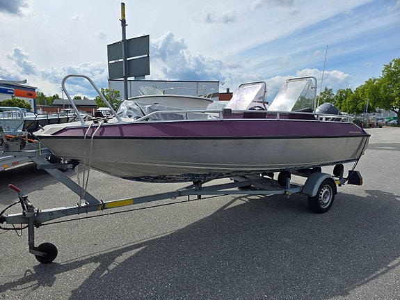 Buster L + Yamaha 50hk Fyrtakt (2000)