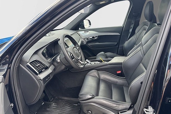 Volvo XC90 4 of 24