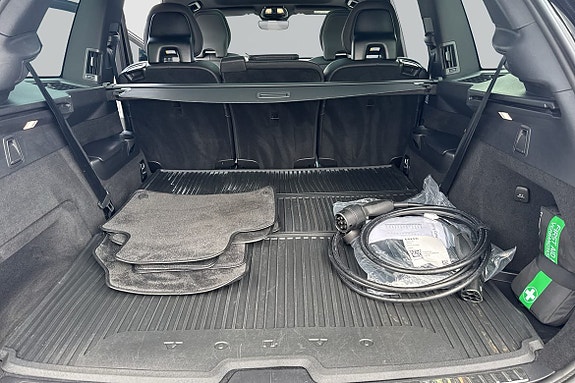 Volvo XC90 9 of 24
