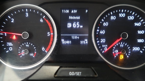 Volkswagen Crafter 13 of 16