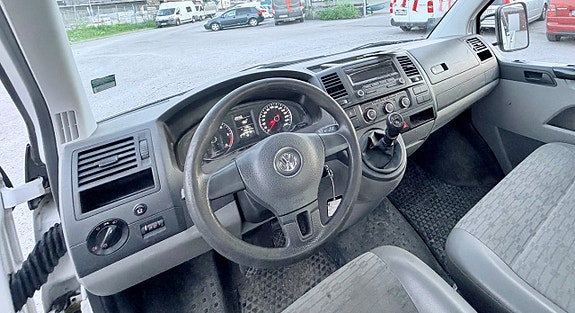 Volkswagen Transporter 7 of 7