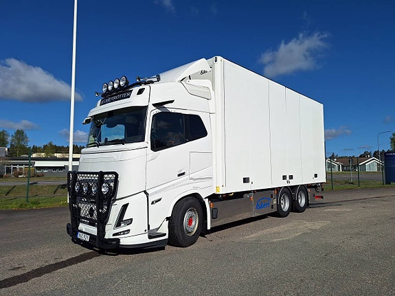 Volvo FH16 Aero 6x4 Skåp