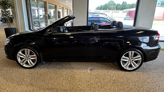 Volkswagen Eos 8 of 13