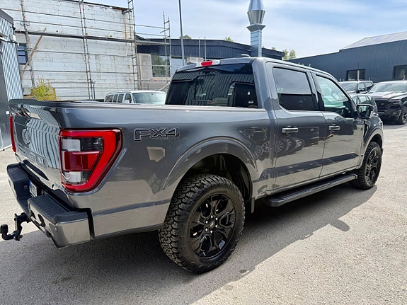Ford F-150 2 of 5