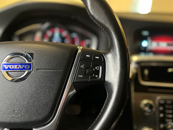 Volvo V60 10 of 17