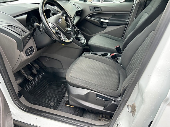 Ford Transit Connect 3 of 5