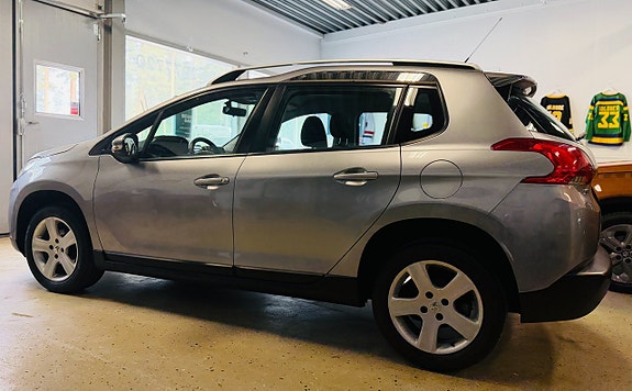 Peugeot 2008 4 of 5