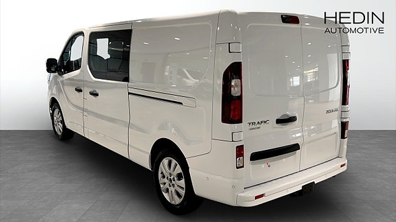 Renault Trafic 2 of 10