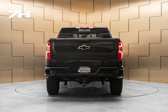 Chevrolet Silverado 1500 3 of 28
