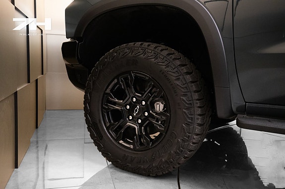 Chevrolet Silverado 1500 9 of 28