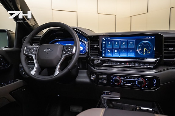 Chevrolet Silverado 1500 15 of 28