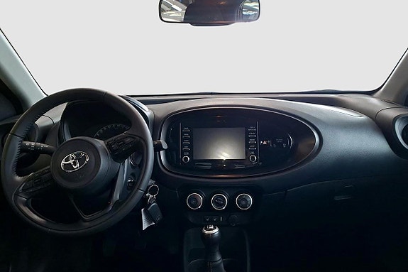Toyota Aygo X 10 of 14