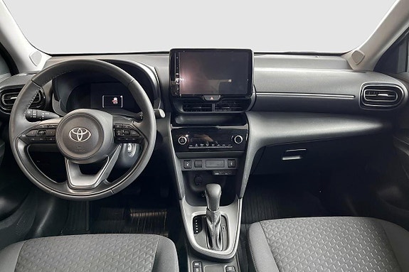 Toyota Yaris Cross 10 of 12