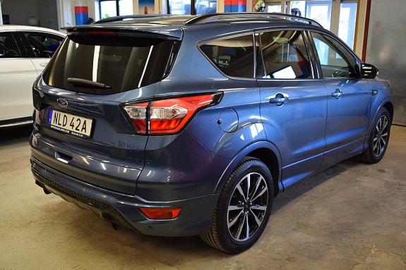 Ford Kuga 5 of 5