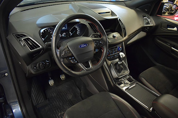 Ford Kuga 7 of 24