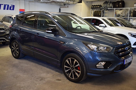 Ford Kuga 2 of 5