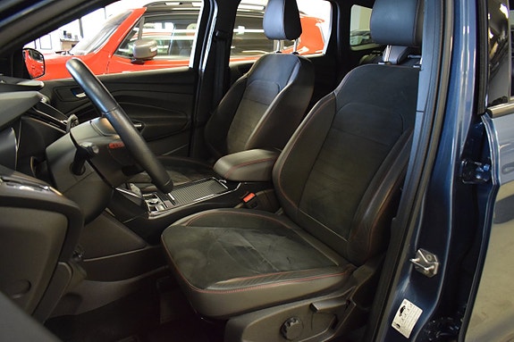 Ford Kuga 8 of 24
