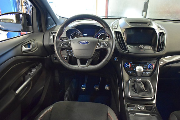 Ford Kuga 6 of 24