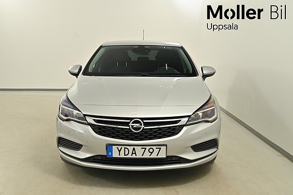 Opel Astra 4 of 5
